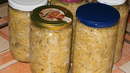 Cuketové zelí zavařené na zimu i jiné roční období