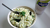 Curd rice (indická jogurtová rýže s okurkou)