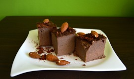 Kakaovo-mandlové pohankové kostky bez mouky