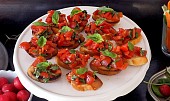 Klasická bruschetta