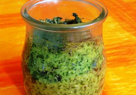 Mangoldovo-petrželkové pesto