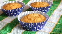 Mrkvové muffiny se slunečnicovými semínky