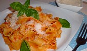 Nejjednodušší rajčatová omáčka na těstoviny z italské kuchařky