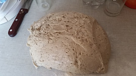 Pšeničnožitný chléb