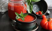 Rajčatová omáčka s bazalkou (Sugo di pomodoro al basilico)