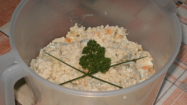 Skoro rybí salát z květáku