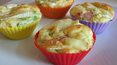 Slané muffiny s rukolou a šunkou