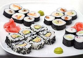 Sushi maki s tempehem a avokádem