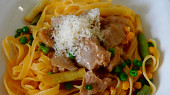 Tagliatelle, vepřové a parmazán