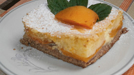 Tvarohový koláč - tříbarevný