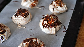 Veganské pusinky ze 2 ingrediencí