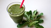 Zelené smoothie se šáchorem