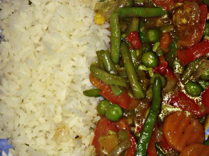 Zeleninová čína s rýží