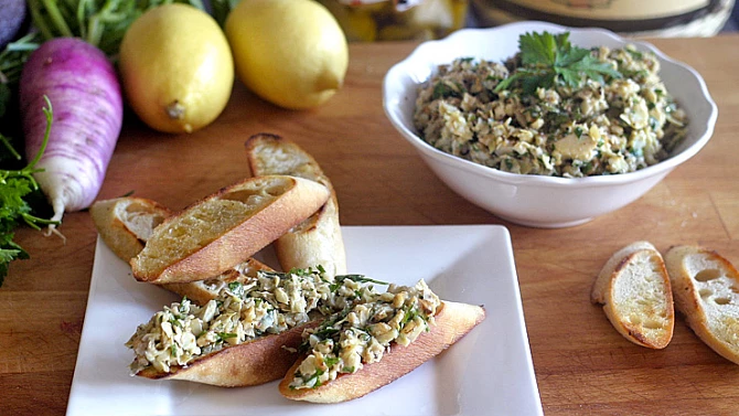 Artyčokové pesto s ořechy a petrželí