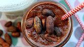 Banánovo-kakaové smoothie s kokosovým mlékem