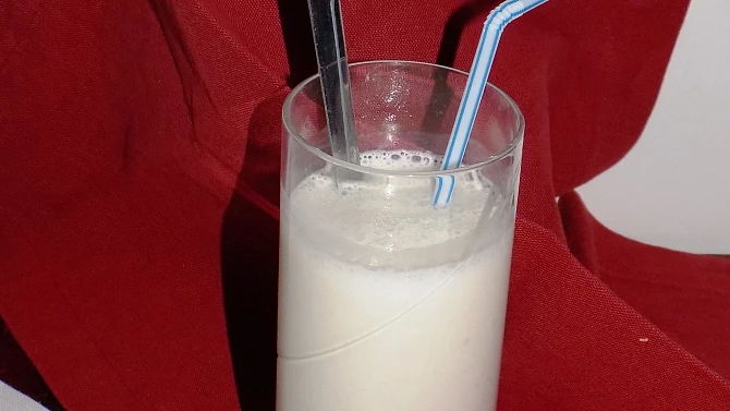 Banánový koktejl s nanukovým dortem