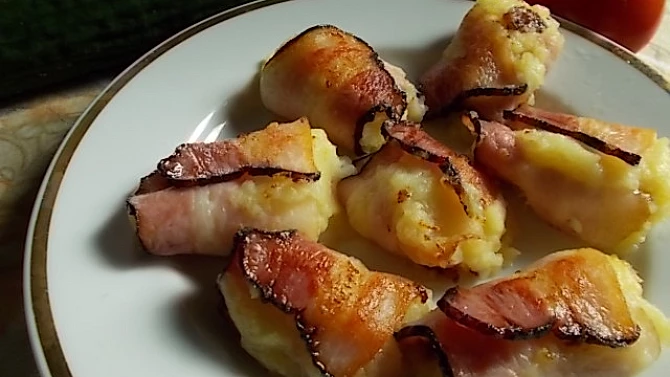 Bramborová kaše pečená ve slanině