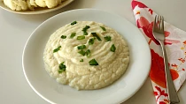 Květáková kaše, která si nezadá s bramborovou