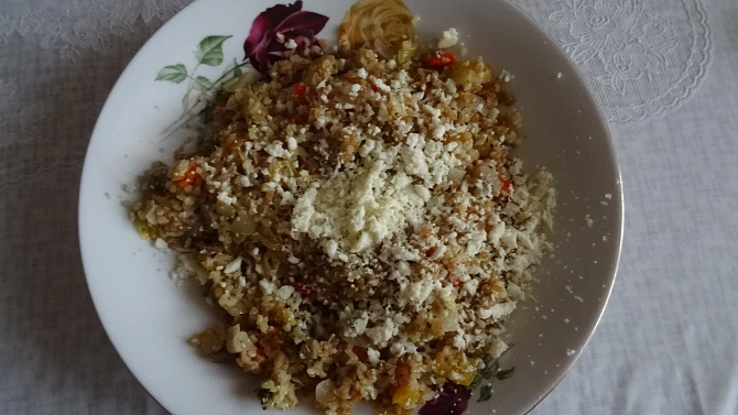 Bulgur se zeleninou v parním hrnci