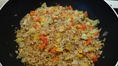 Bulgur se zeleninou v parním hrnci