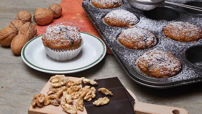 Celozrnné dýňové muffiny s ořechy a čokoládou