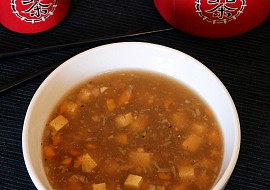 Čínská pikantní polévka s tofu
