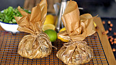 Citronový lilek s tofuricottou, houbami a lískovými ořechy