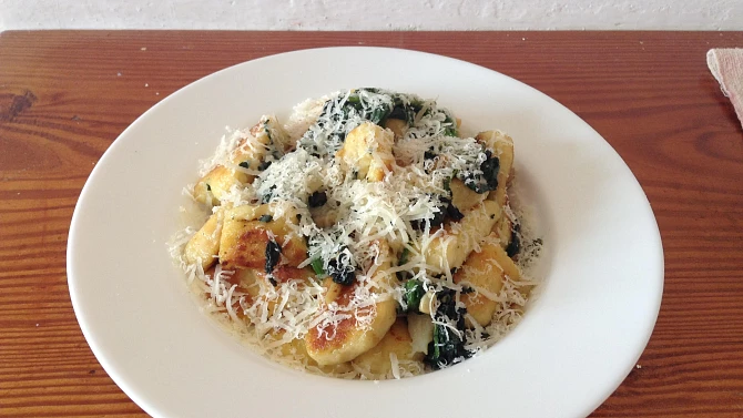 Gnocchi se špenátem a parmazánem, Hotový pokrm