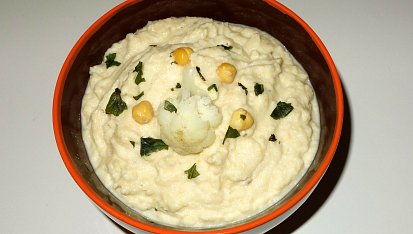 Hummus s květákem