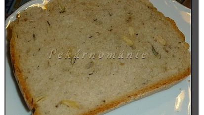 Jogurtový chléb s dýňovým semínkem