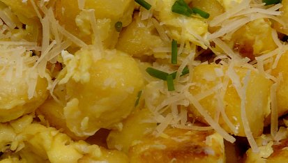 Knedlík s vejci a parmezánem, Knedlík s vejci a parmezánem