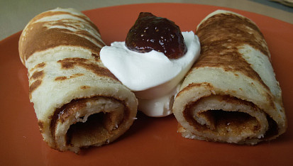 Kokosové palačinky s fíkovou marmeládou