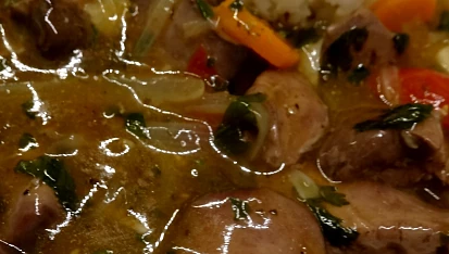 Kuřecí játra s česnekem, mrkví a rajčaty, Kuřecí játra s česnekem, mrkví a rajčaty
