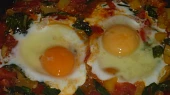 Mangoldová variace na shakshuka (na arabské lečo)