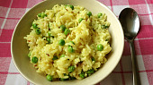 Matar pulao (indická rýže s hráškem)