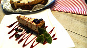 Proteinový cheesecake s brusinkami