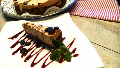 Proteinový cheesecake s brusinkami