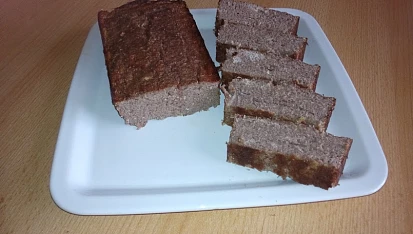 Sladký cuketový chlebíček