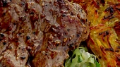Steak z hovězí svíčkové s pórkovou trávou, Steak z hovězí svíčkové s pórkovou trávou