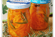 Sterilovaná paprika s nálevem podle receptu,pouze bez oleje