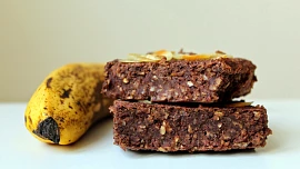 Vegan fazolové brownies s arašídovým máslem