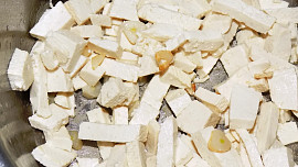 Vegetariánská česnekačka (velmi rychlá)