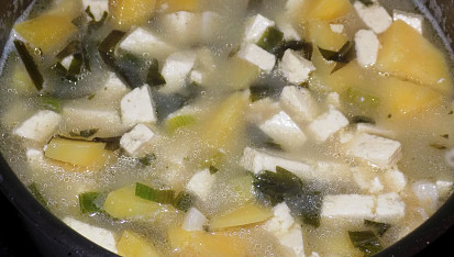Vegetariánská česnekačka (velmi rychlá)