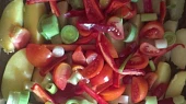 Zapečené brambory na mexický způsob, Brambory pokladené zeleninou