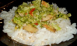 Brokolicová směs na rýžových těstovinách