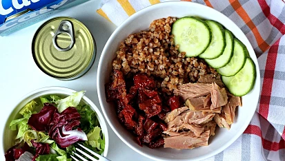 Bulgur s tuňákem a sušenými rajčaty