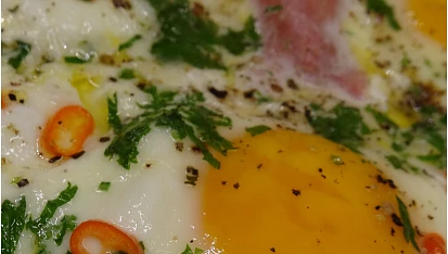 Ham and eggs (Šunka s vejci), Ham and eggs (Šunka s vejci)