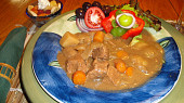 Hovězí Stew s oblohou