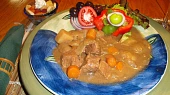 Hovězí Stew s oblohou