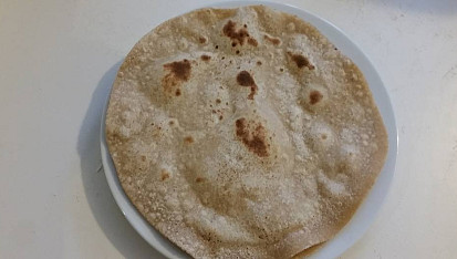 Indické dvouzrnné placky (roti/chapati) 60% hydratace, hotová placka